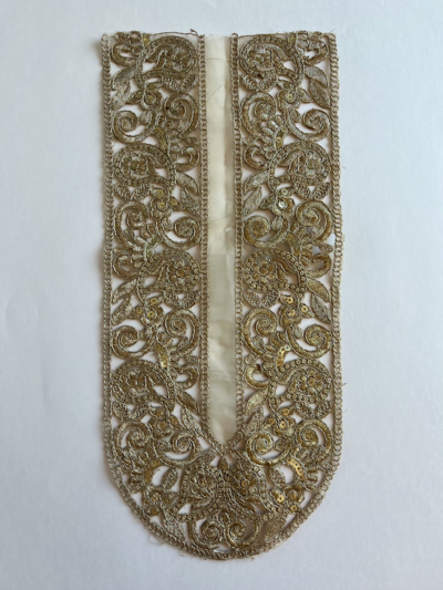 CUELLO DECORATIVO